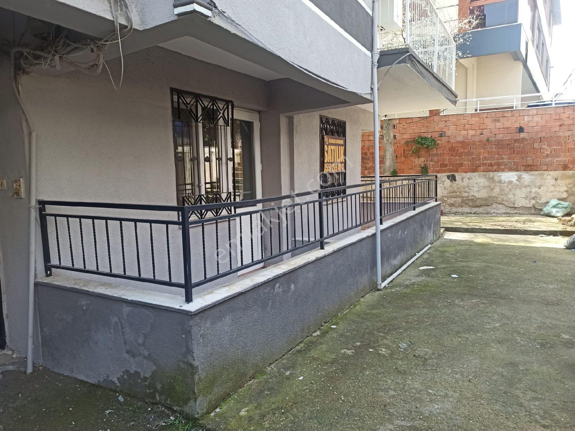 Bayındır Sadıkpaşa Satılık Daire bayındır sadıkpaşa mahallesinde 85 m² 1. kat daire satılıktır 