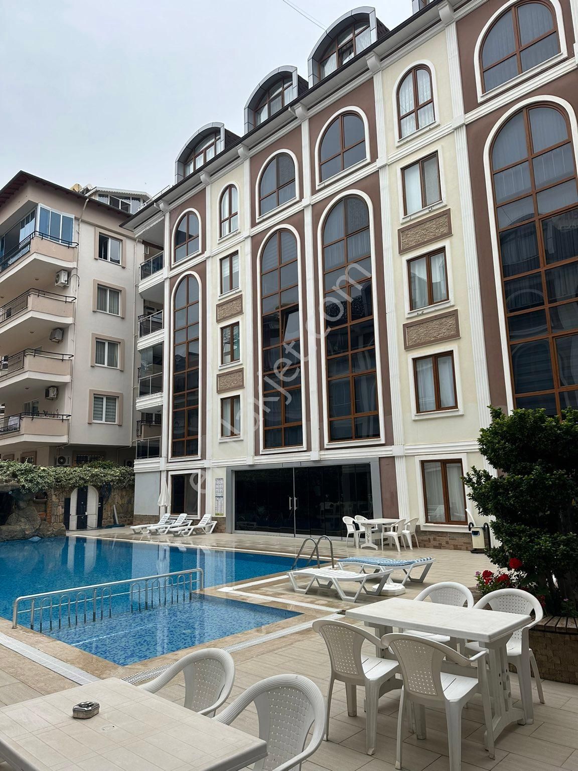 Alanya Oba Satılık Daire ACİL SATILIK ÇOK ŞAHANE 3+1