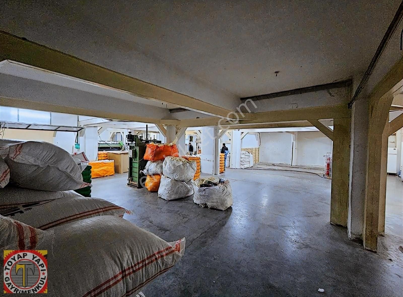 Toyap İnşaattan Uğurmumcu Mah Kiralık Bodrum Dükkan 500m2