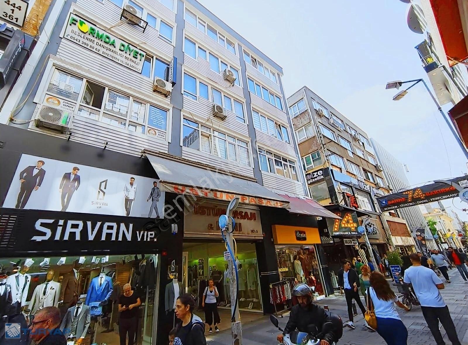 Bakırköy Zeytinlik Kiralık Dükkan & Mağaza BAKIRKÖY MEYDANDA ÇOK HAREKETLİ KONUMDA DÜKKAN & MAĞAZA