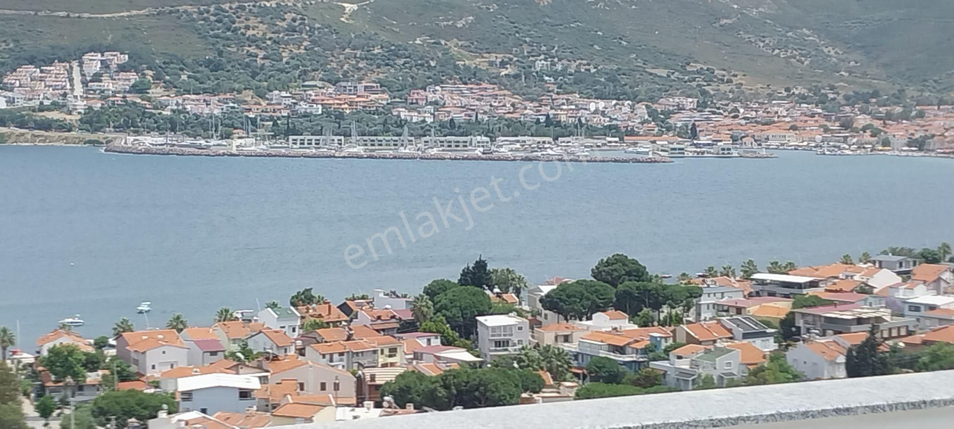 Foça Fevzi Çakmak Satılık Daire  ROSE EMLAK'TAN SATILIK TERASLI DENİZ MANZARALI DAİRELER