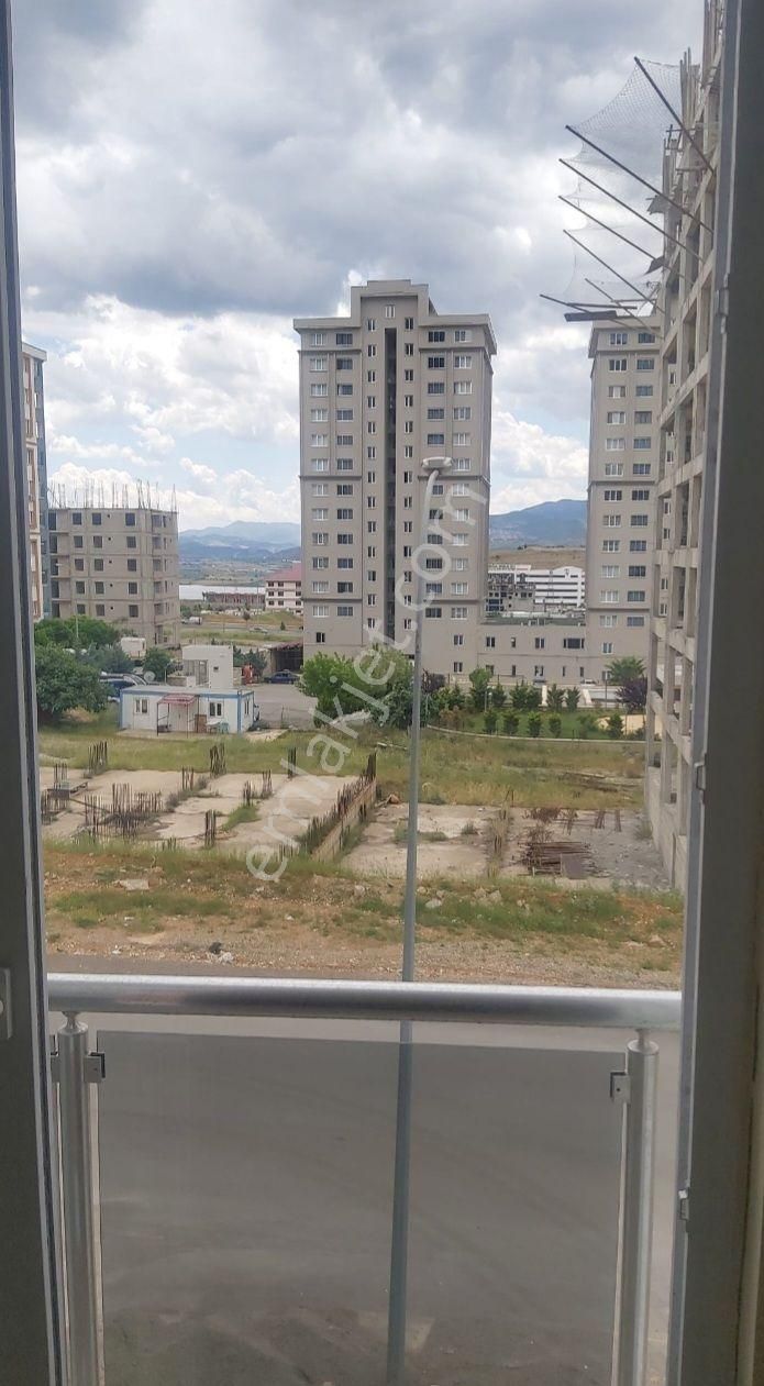 Onikişubat Yamaçtepe Satılık Daire PANORAMAVİ DEN ACİL SATILIK LUKS DAIRE