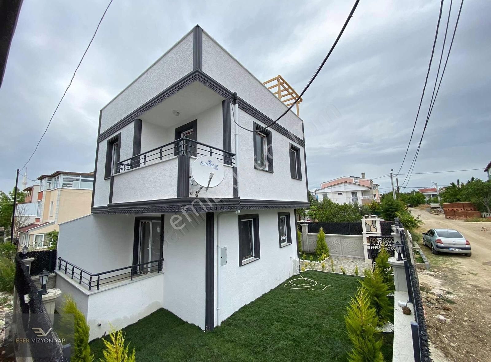 Marmaraereğlisi Yeniçiftlik Satılık Villa &ESER VİZYON& 3+1 KÖŞE BAŞI E-5e 100M2 İSKANLI LÜKS VİLLA