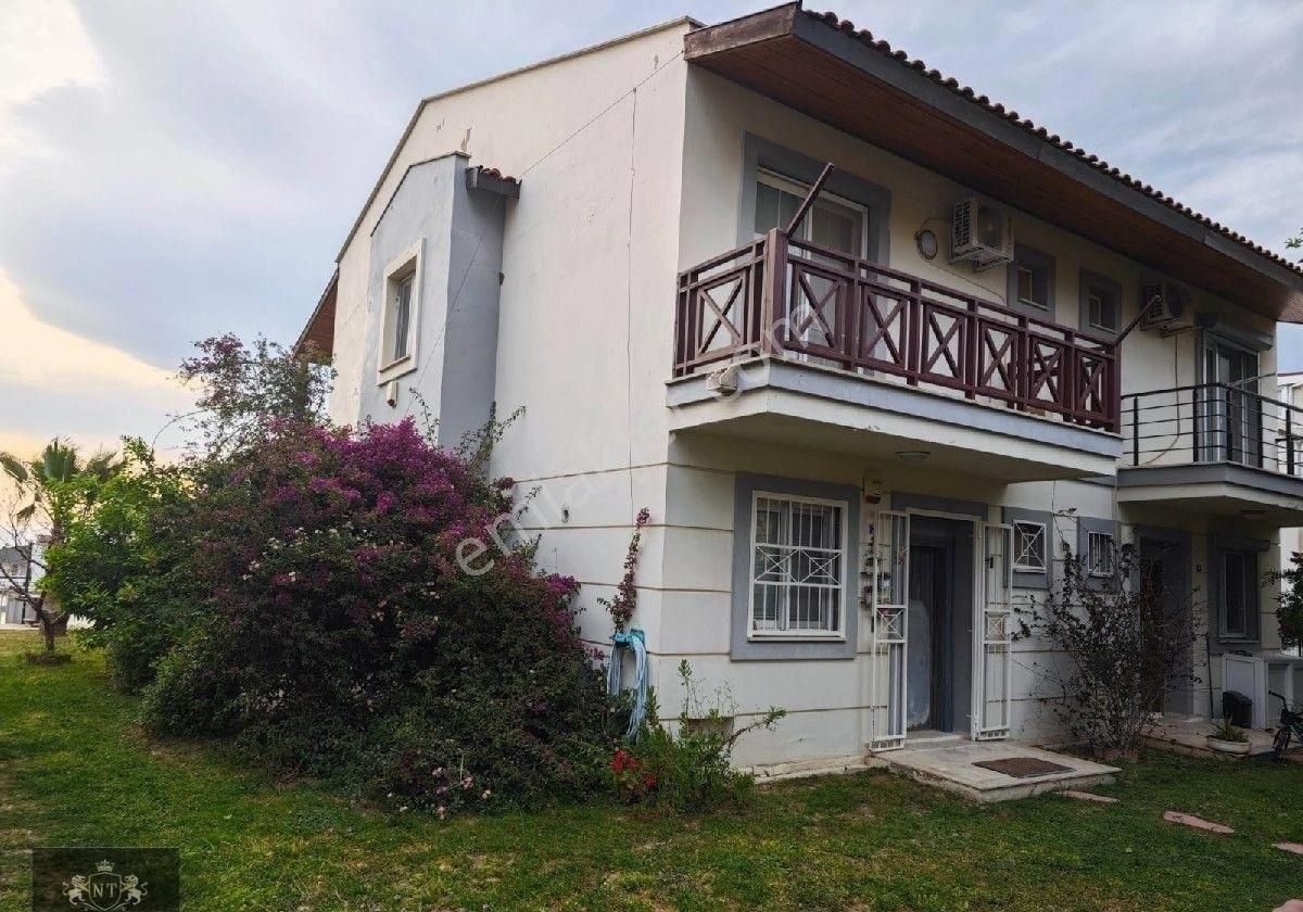 Kuşadası Karaova Satılık Villa KUŞADASI KARAOVADA PLAJA 900MT MESAFEDE SATİLİK 3+1 VİLLA