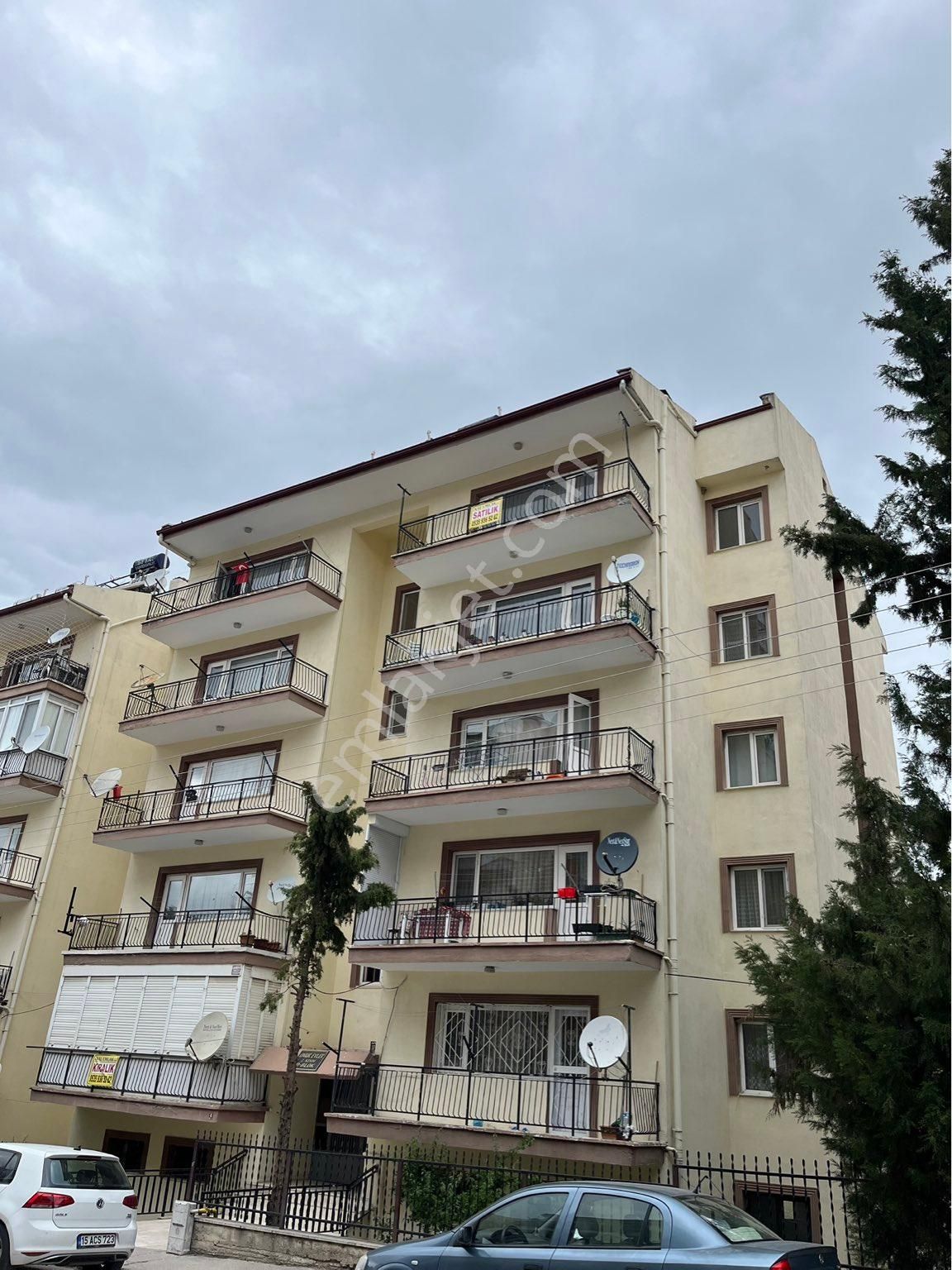 Burdur Merkez Emek Satılık Daire İNAL EMLAKTAN ATATÜRK MAH.’DE SATILIK 3+1 130 M2 DAİRE