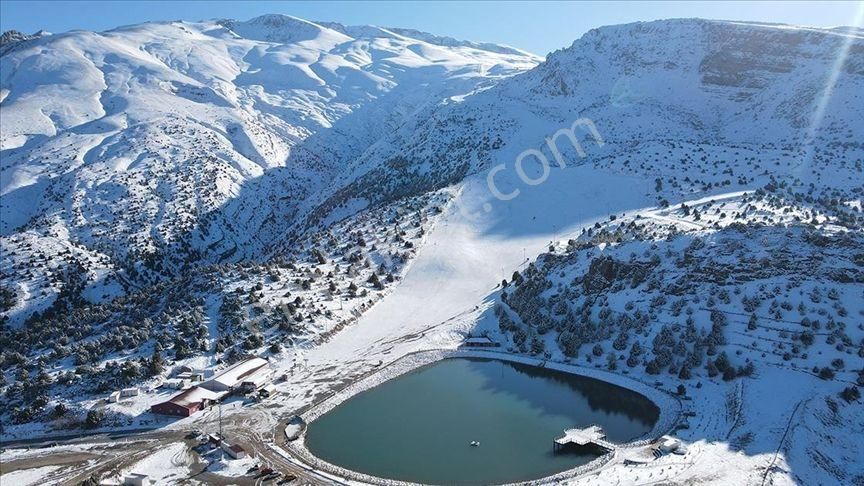 Erzincan Merkez Şehitserhat Satılık Konut İmarlı  Uçurtma Emlak'tan Erzincan Kayak merkezine yakın imarlı arsalar