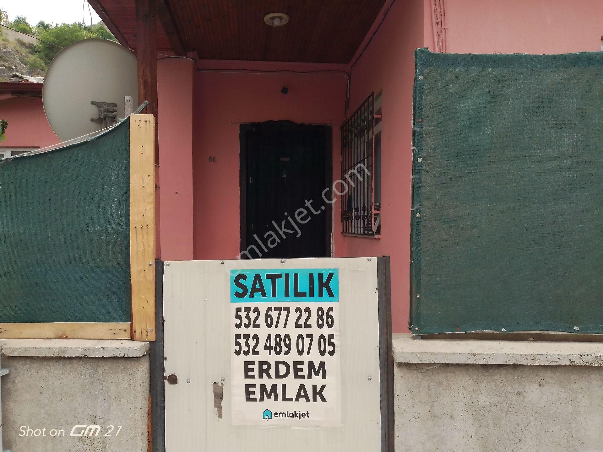 Amasya Merkez Şamlar Satılık Daire AMASYA MERKEZ ŞAMLAR'DA MÜSTAKİL BAHÇELİ SATILIK 2+1