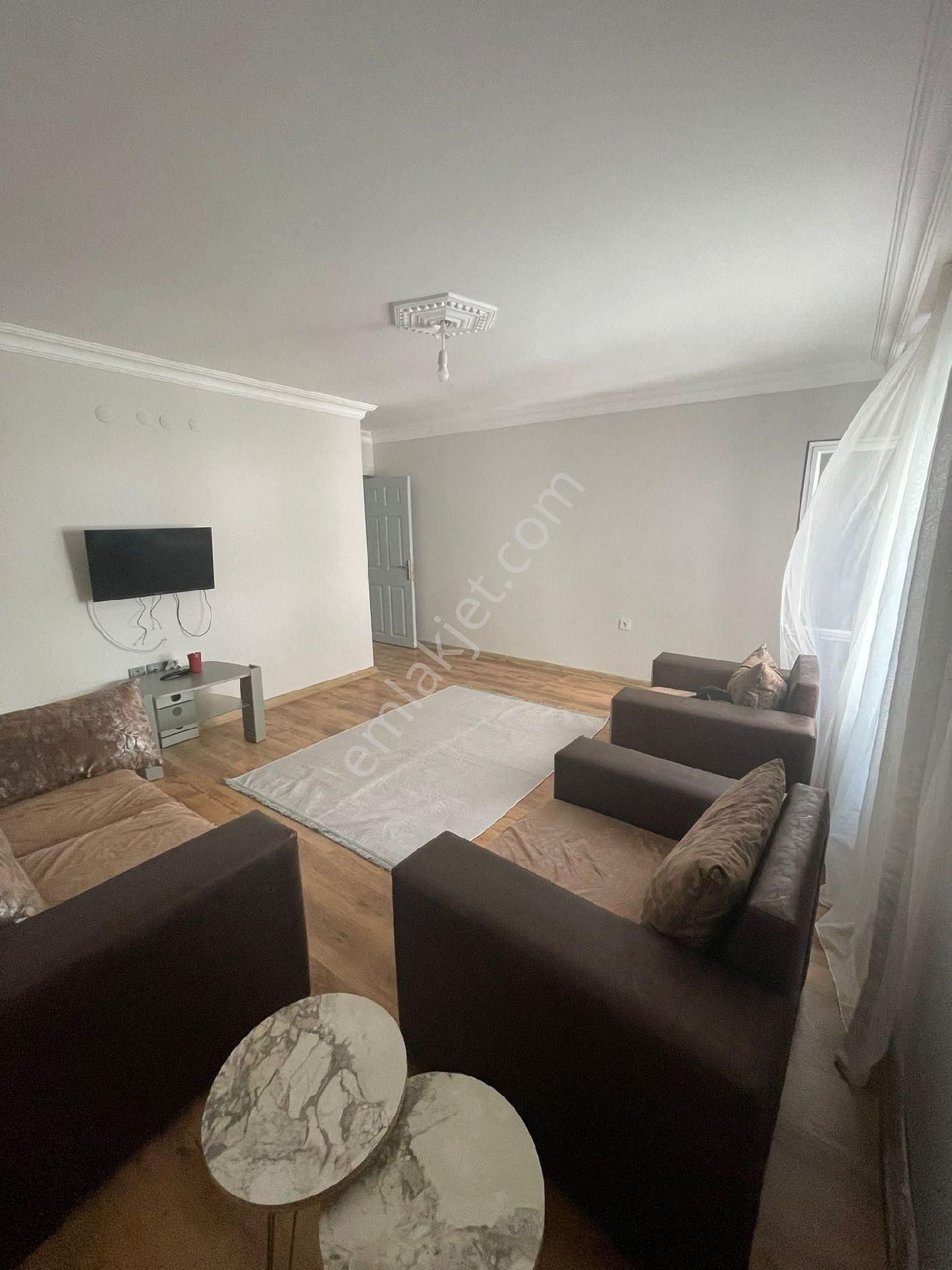 Gölbaşı Şafak Kiralık Daire Merkezi Konumda 2+1 Full Eşyalı Daire