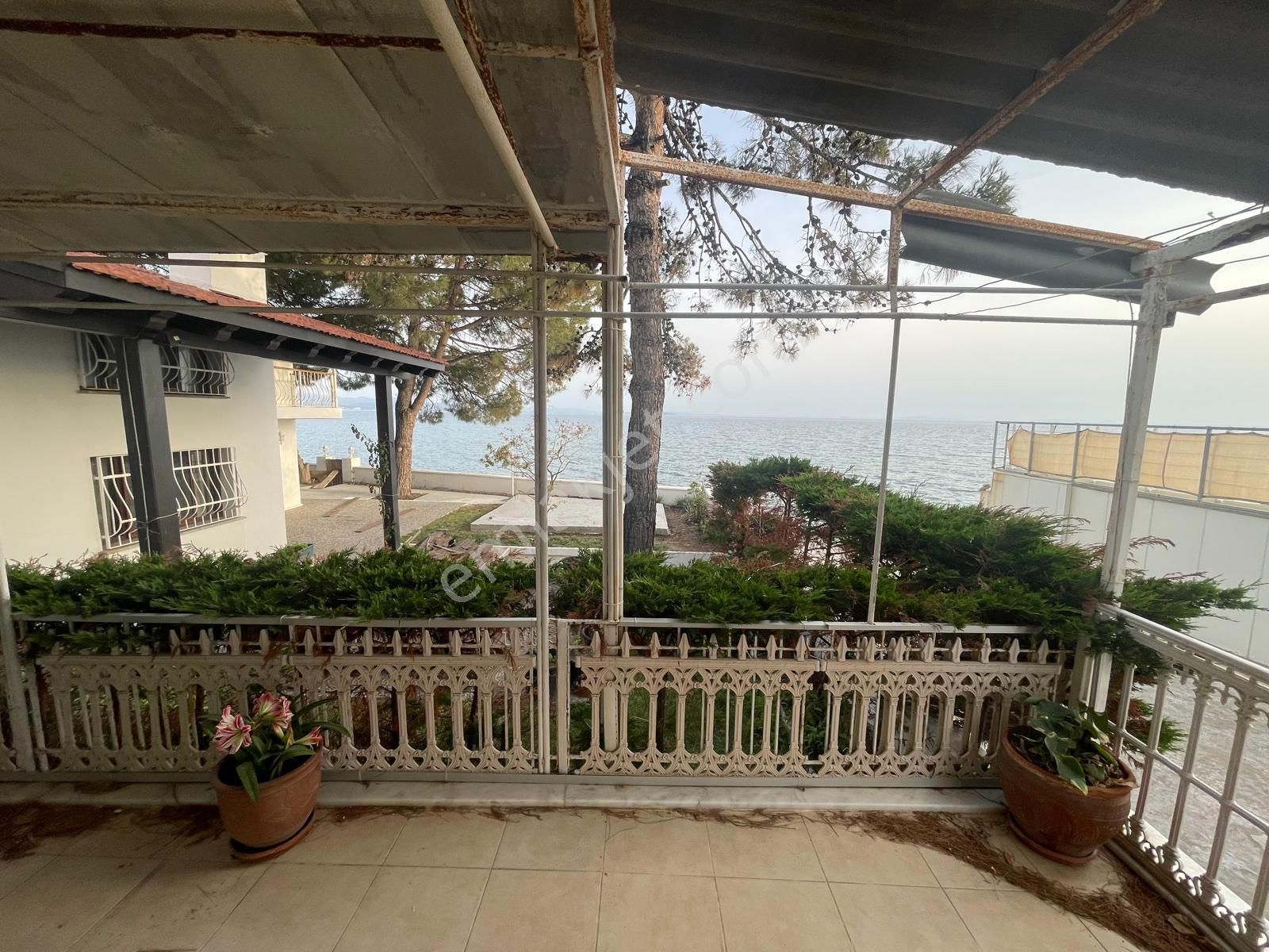 Sabri Pınarbaşı'dan Altınoluk Avcılar'da Deniz'e 10 Metre Satılık Müstakil Ev - Görsel 5