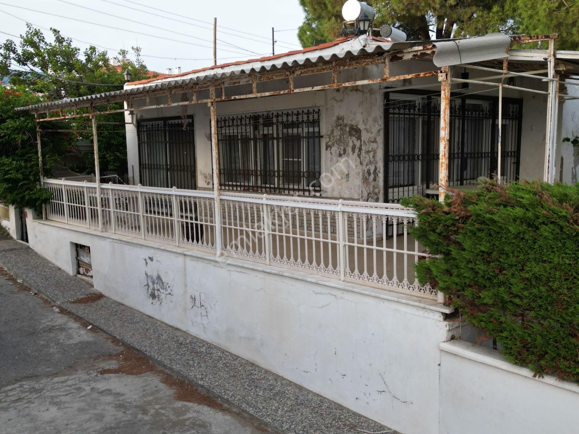 Sabri Pınarbaşı'dan Altınoluk Avcılar'da Deniz'e 10 Metre Satılık Müstakil Ev - Görsel 8