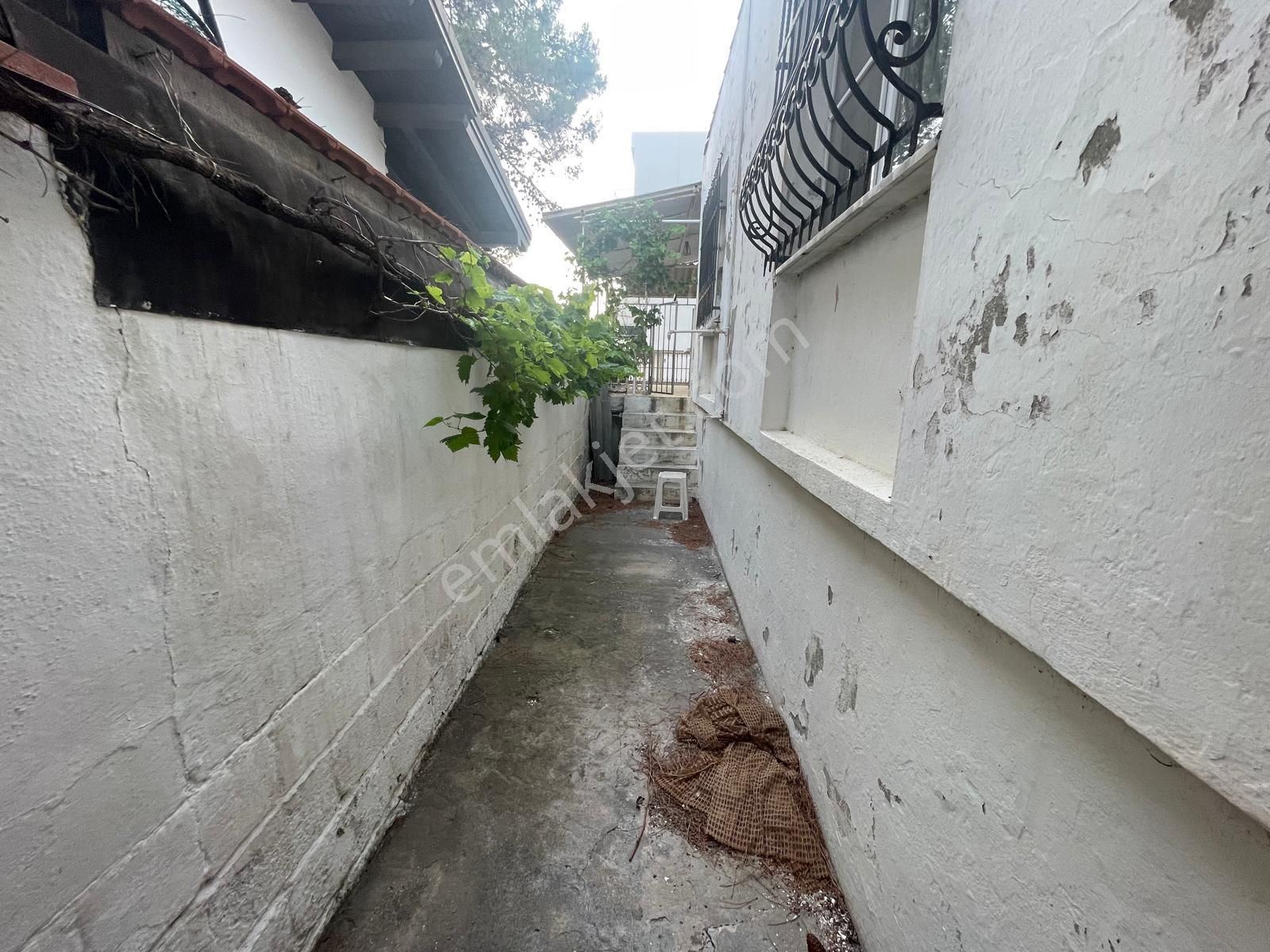 Sabri Pınarbaşı'dan Altınoluk Avcılar'da Deniz'e 10 Metre Satılık Müstakil Ev - Görsel 33