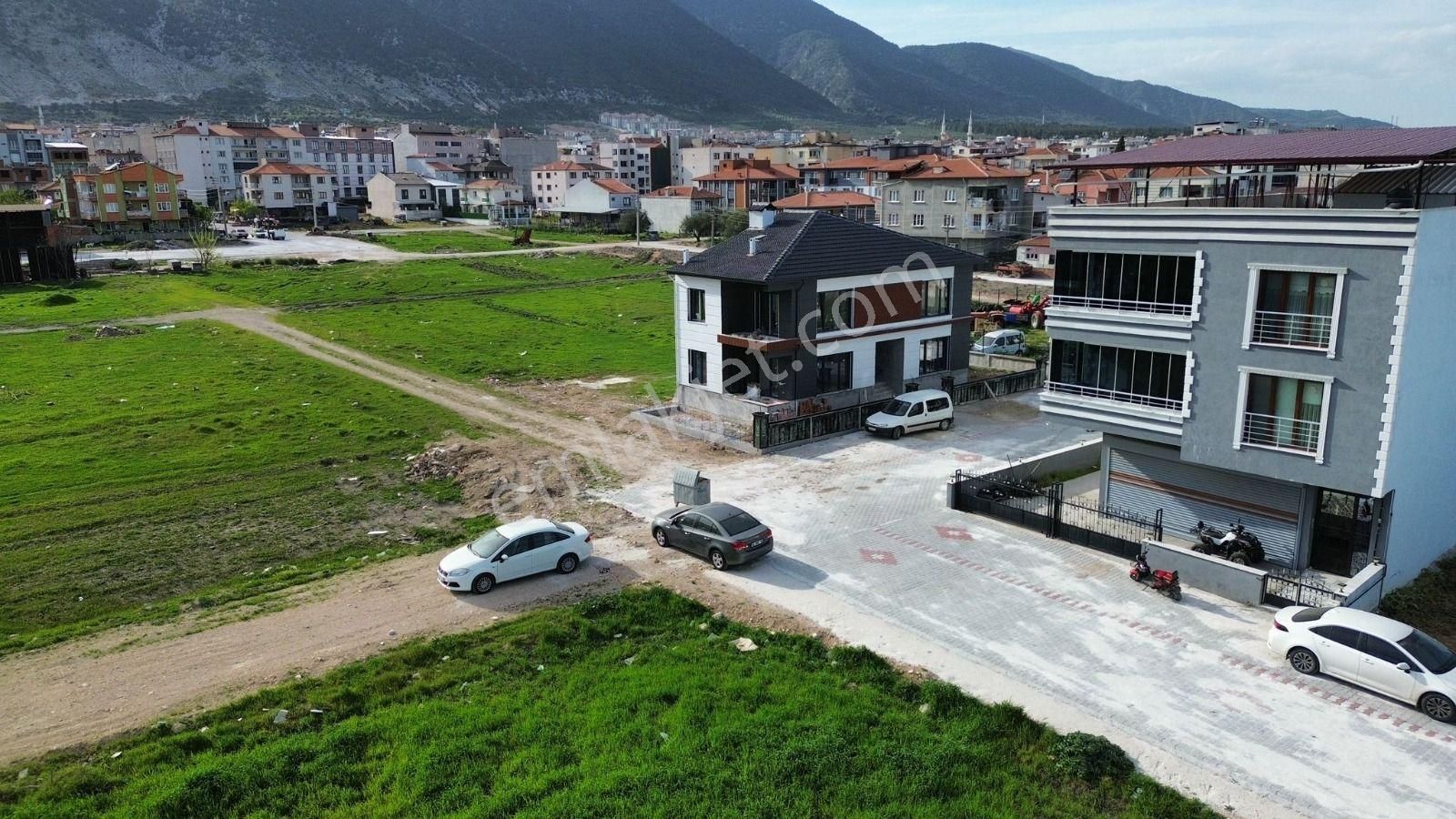 Kırkağaç Tevfikiye Satılık Konut İmarlı KIRKAĞAÇ'ta 3 ADET ARSA