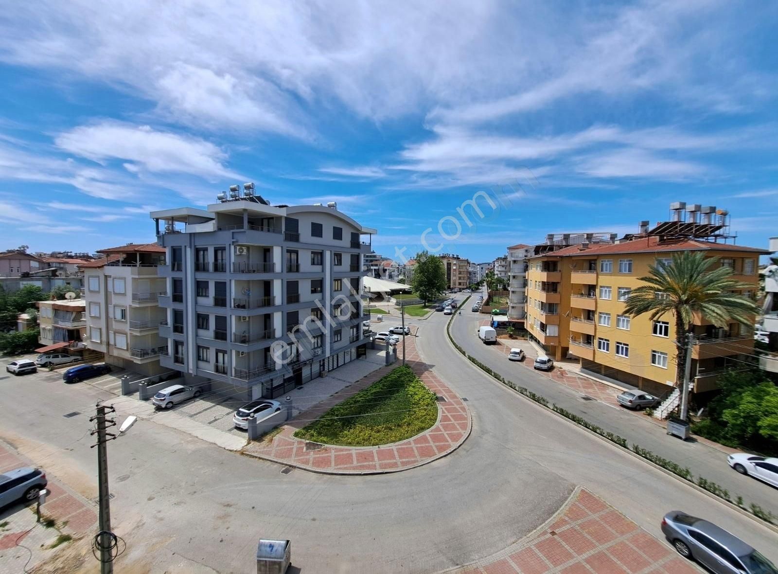 Manavgat Bahçelievler Satılık Daire Bahçelievler mah. 3+1 120 m2 Satılık Daire