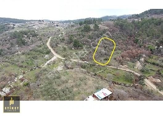 Ayvacık Demirci Köyü Satılık Bağ & Bahçe ETİKET'TEN KADASTRAL YOLA CEPHELİ KÖYE YAKIN 2.115m² BAĞ