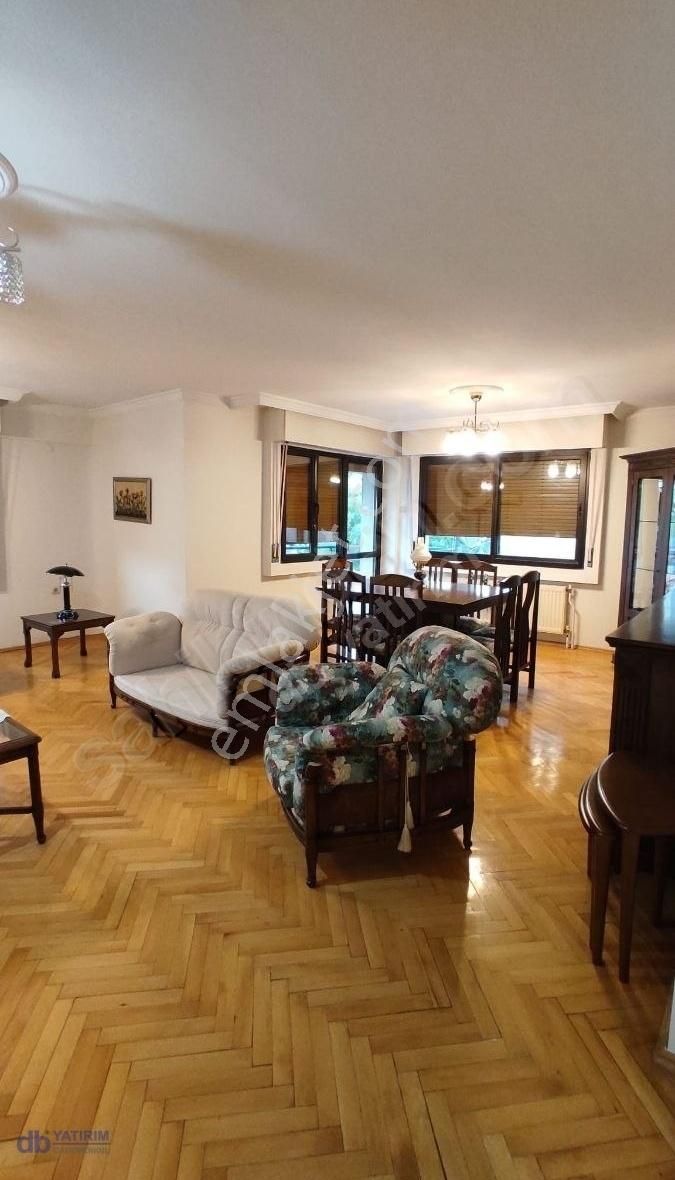 Karşıyaka Bostanlı Satılık Daire BOSTANLI'NIN EN NEZİH YERİNDE 3+1 130 M2 SATILIK DAİRE