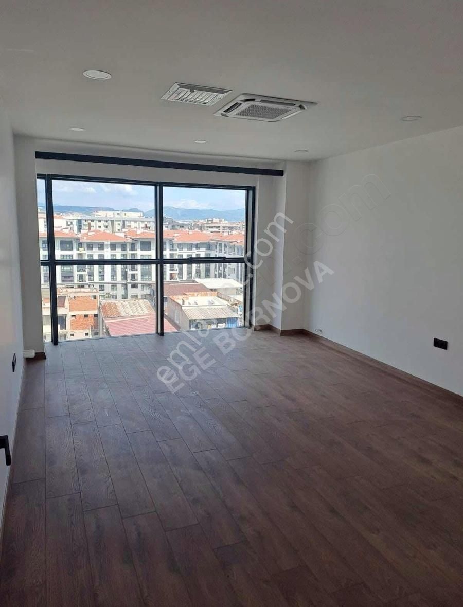 Bayraklı Adalet Kiralık Ofis Folkart Towers karşısında yeni binada kiralık 70m2 sıfır ofisler