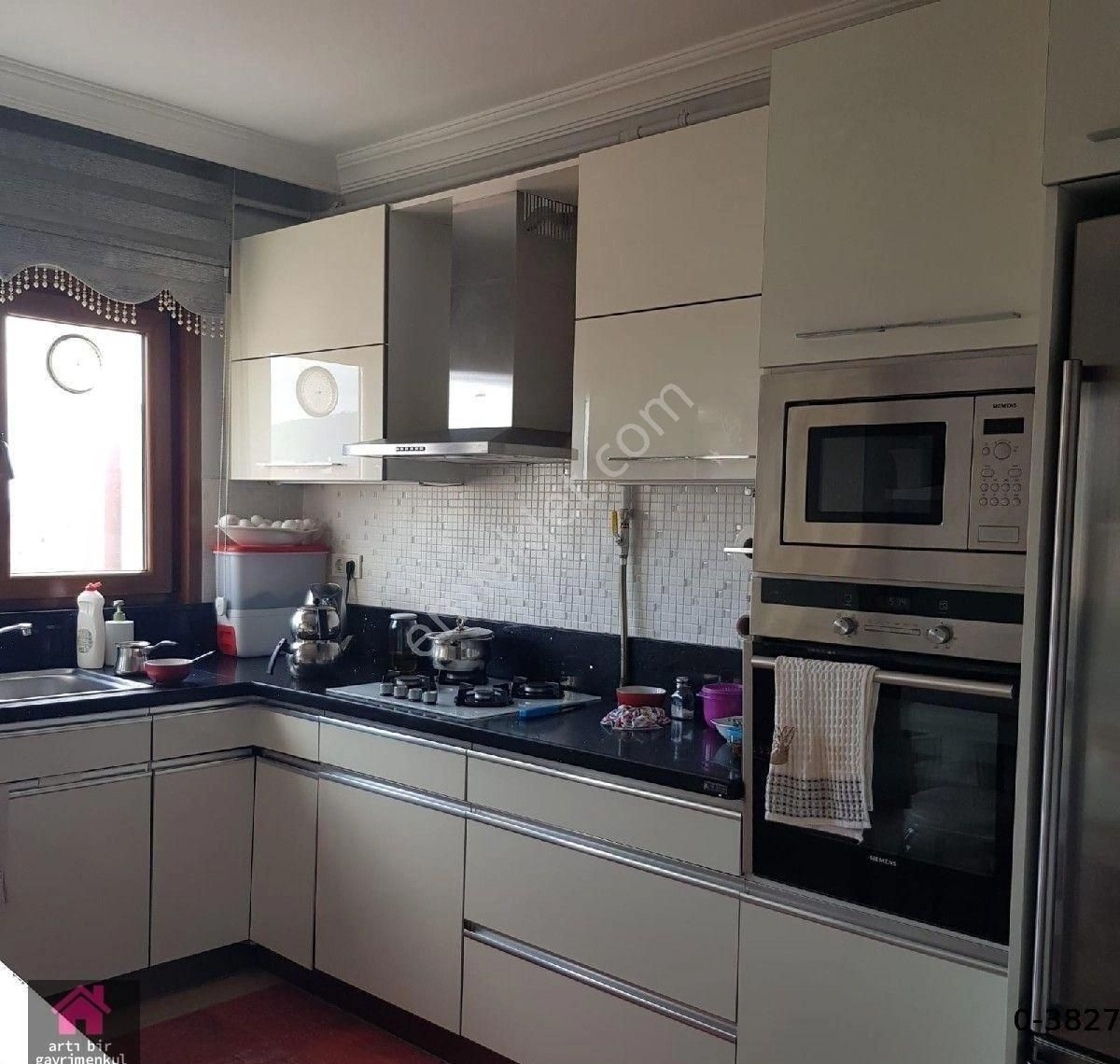 Ataşehir İçerenköy Satılık Daire İÇERENKÖY'DE EMSALSİZ ÇOK GENİŞ 3+2 SATILIK DAİRE