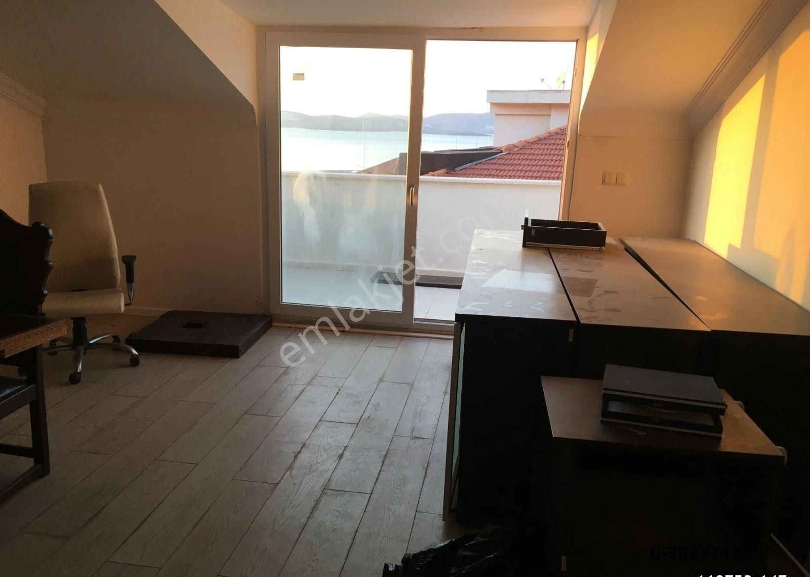 Güllük Merkez'de Denize Sıfır Site İçerisinde Manzaraya Hakim 6+1 Satılık Dublex Residence Dairesi ! - Görsel 18