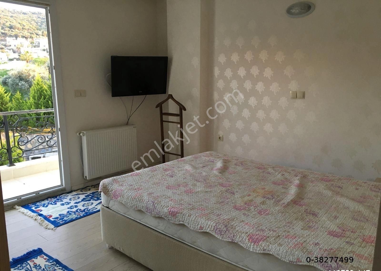 Güllük Merkez'de Denize Sıfır Site İçerisinde Manzaraya Hakim 6+1 Satılık Dublex Residence Dairesi ! - Görsel 10