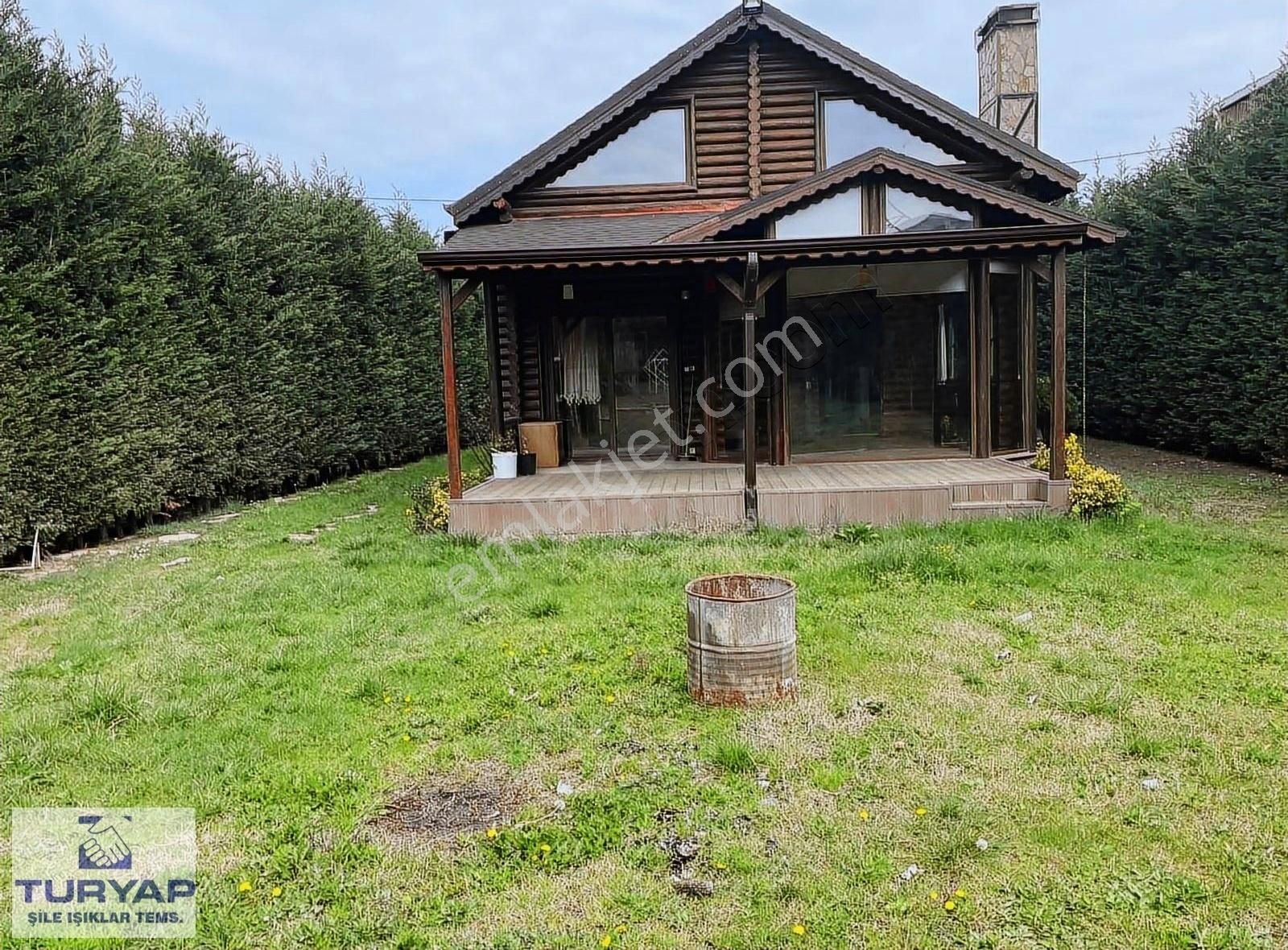 Şile Ahmetli Kiralık Villa Turyap tan Şile Kumbaba da 1246 m2 Arsa İçinde 4+1 Kütük Villa.