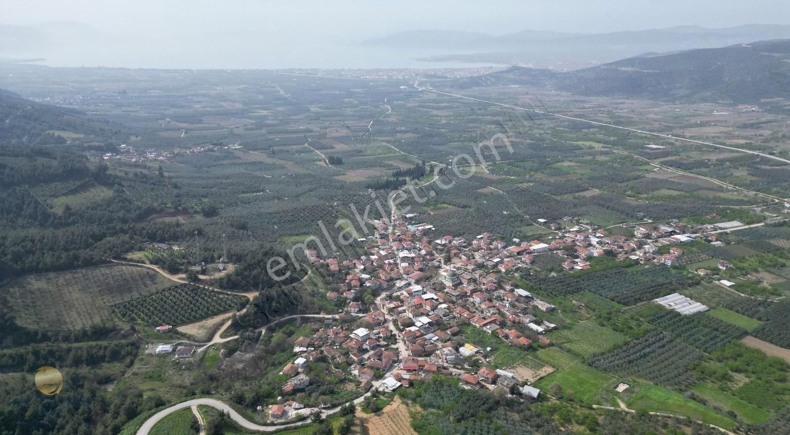 İznik Çiçekli Satılık Özel Kullanım Good İnvestten İznikte Panaromik Göl Manzaralı Satılık Arazi