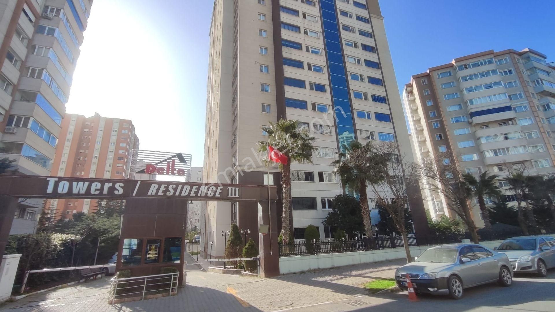 Beylikdüzü Adnan Kahveci Satılık Daire  BEYKENT DELTA TOWERS 3 DE SATILIK 3+1 DAİRE