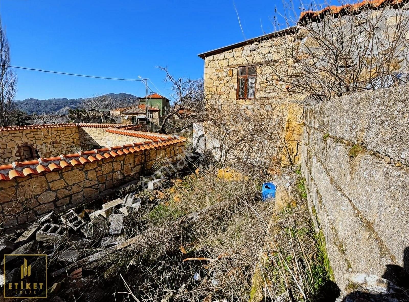 Ayvacık Nusratlı Köyü Satılık Müstakil Ev ETİKET'TEN NUSRATLIDA TARİHİ MÜSTAKİL EV