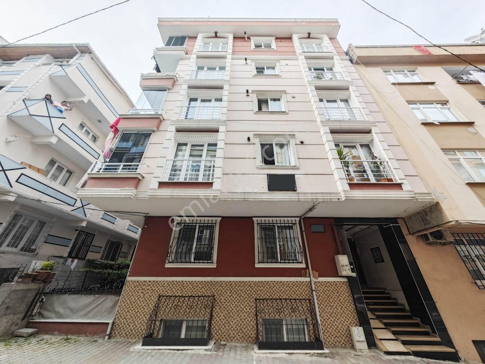 Bahçelievler Zafer Satılık Daire  TUTAR DAN ZAFER DE KREDİLİ 3+1 KULLANIŞLI MÜKEMMEL ARA KT DAİRE