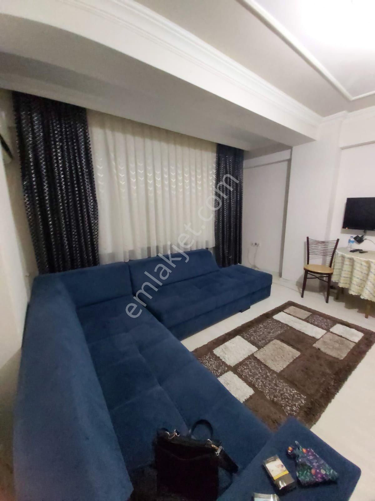 Gelibolu Yazıcızade Kiralık Daire Sarmaşıklı’da, Deniz'e Yürüme Mesafe'sinde Kiralık Eşyalı 1+1 Daire