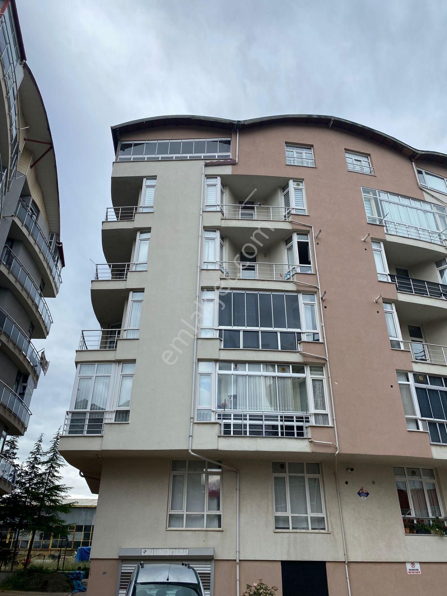 Seydişehir Hacı Seyit Ali Satılık Daire  SEYDİŞEHİR MERKEZDE 3. KAT ASANSÖRLÜ BİREYSEL KOMBİLİ 3+1 DAİRE