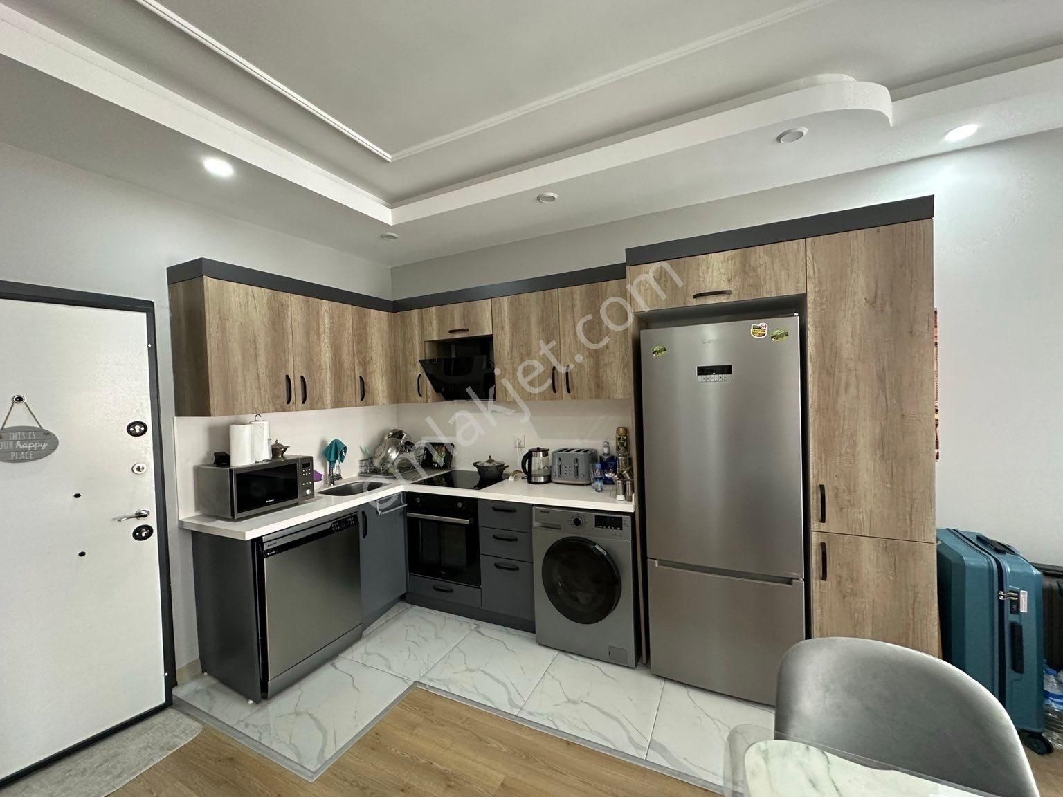 Esenyurt Yeşilkent Satılık Daire Point Residence Satılık Lüx Eşyalı Ve Balkonlu 1+1 Daire