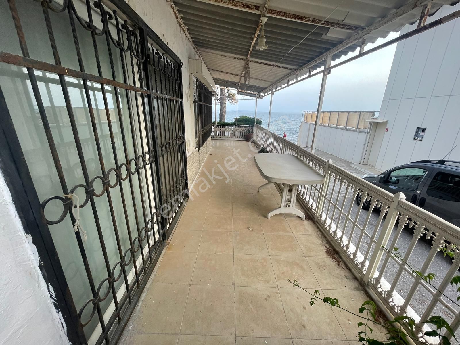 Poyraz Gayrimenkul'den Deniz'e 10m Satılık Müstakil Ev - Görsel 11