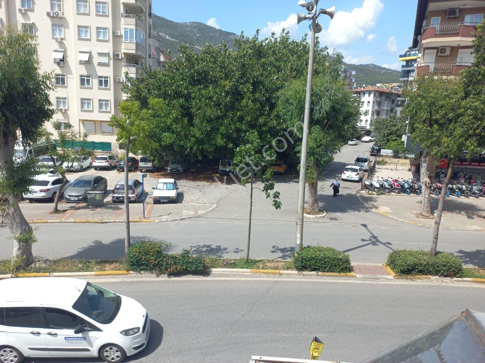 Alanya Güller Pınarı Satılık Daire Güllerpınarı 25 mtlik yol üzerinde satılık 2+1 daire