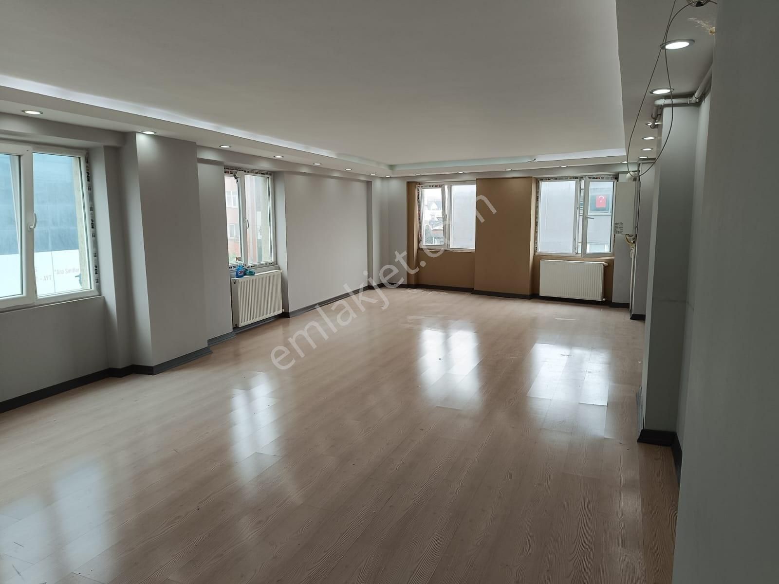 Ümraniye Atatürk Kiralık Büro  Anka Real Estate / Ümraniye Alemdağ Caddesi 80 m2 Kiralık Ofis