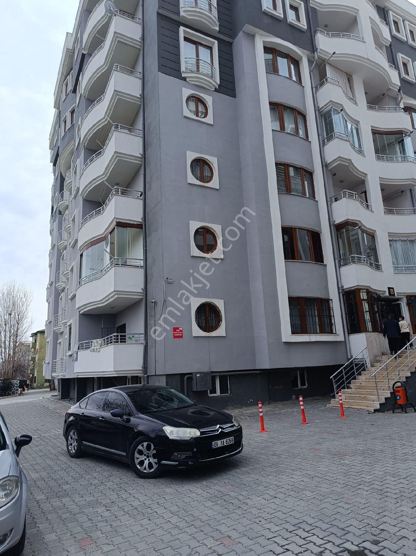 İpekyolu Halilağa Satılık Daire 3+1 SATILIK DAİRE 