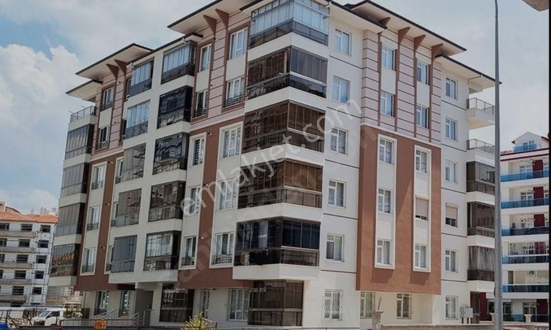 Karatay Hasandedemescit Satılık Daire SAHİBİNDEN UYGUN FİYAT 3+1 150 M2 BOŞ HİSSE