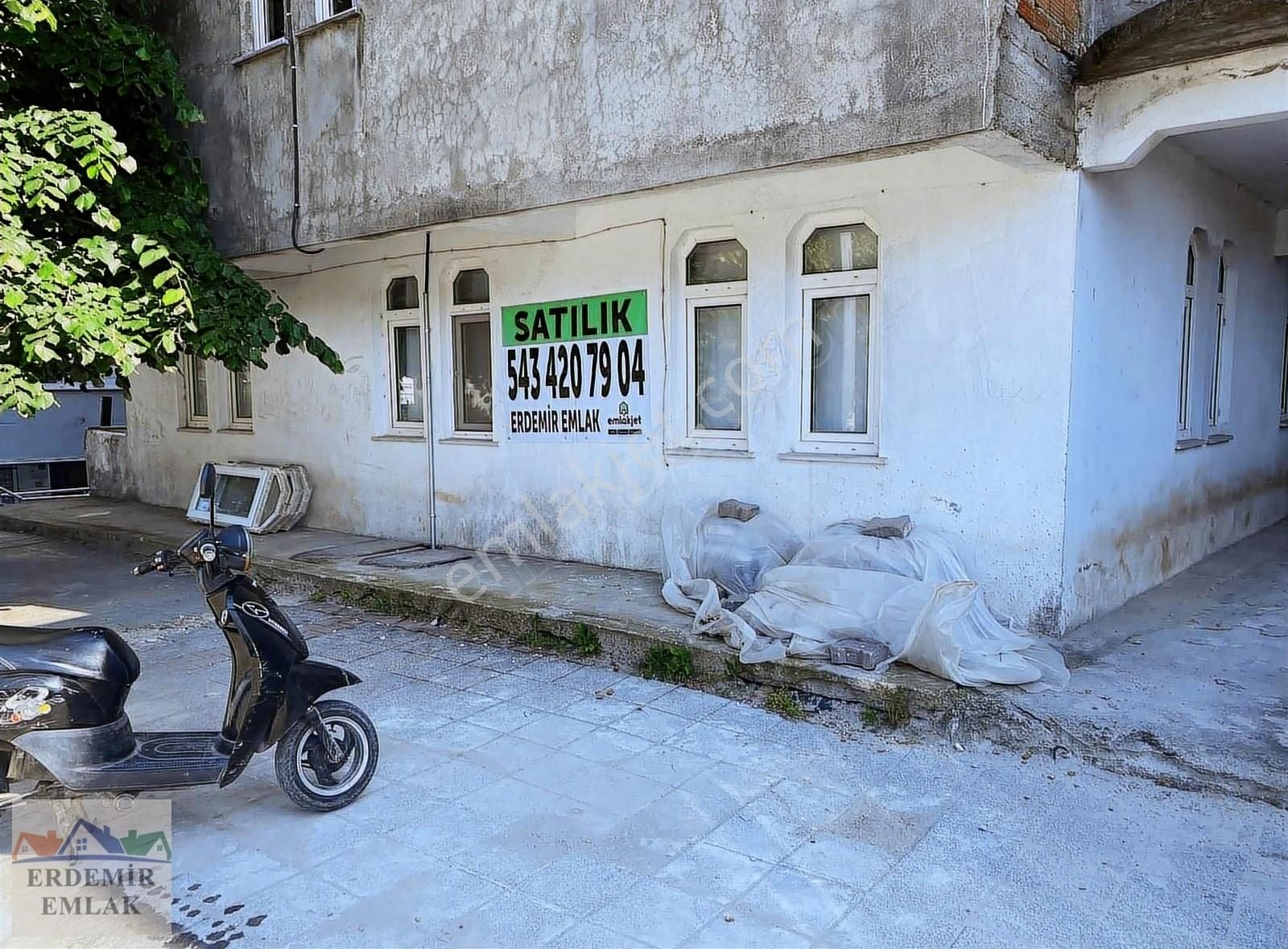 Demirköy İğneada Bld. (Yeni) Satılık Daire ERDEMİR emlaktan ana cadde geniş ayrı MUTFAK DAİRE