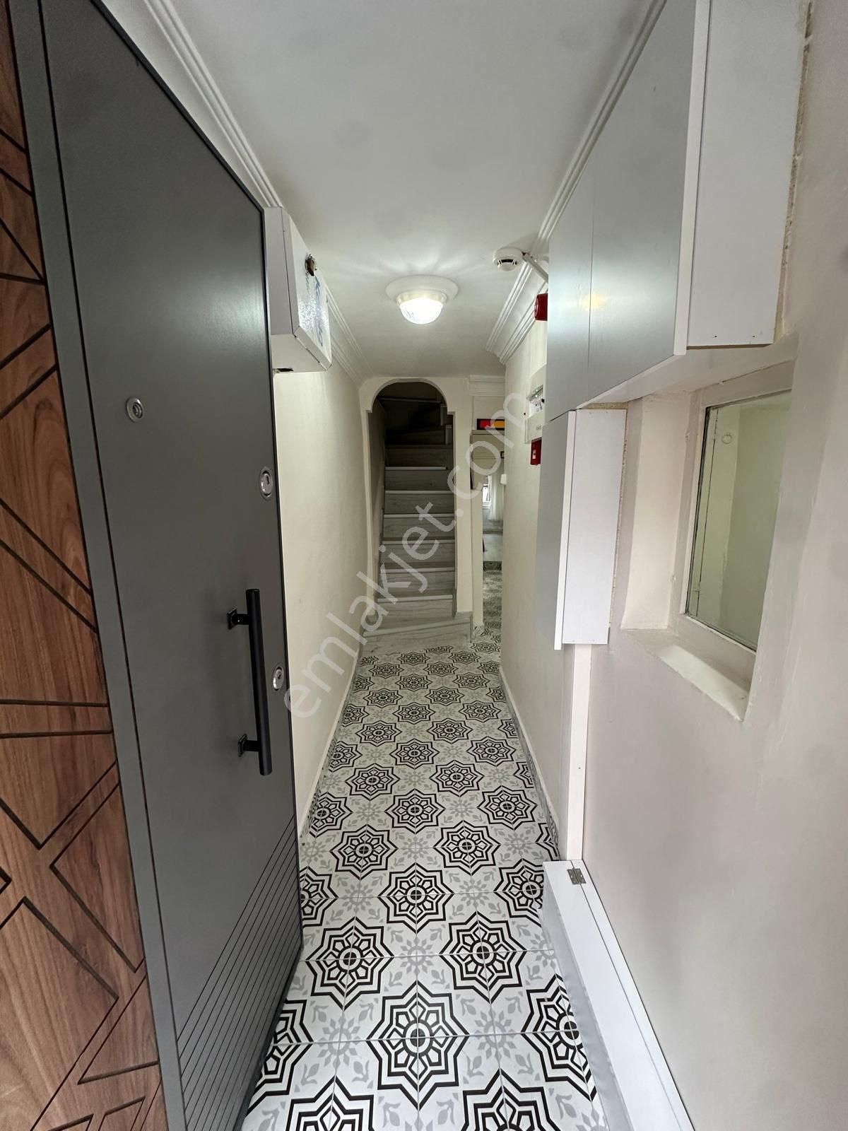 Fatih’te Airbnb Ruhsatlı Eşyalı Satılık Müstakil Ev - Görsel 32