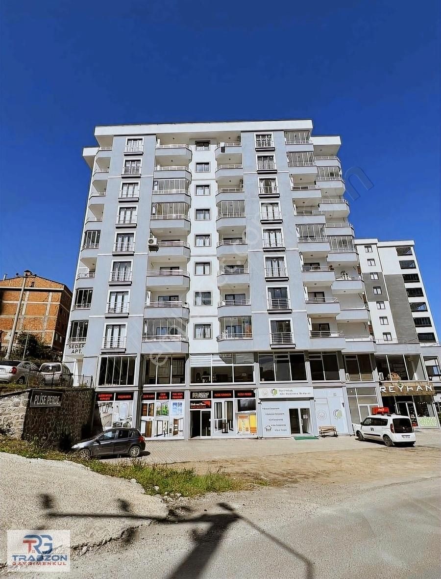 Yomra Kaşüstü Satılık Daire KAŞÜSTÜNÜN MERKEZİNDE SATILIK FIRSAT DAİRE !