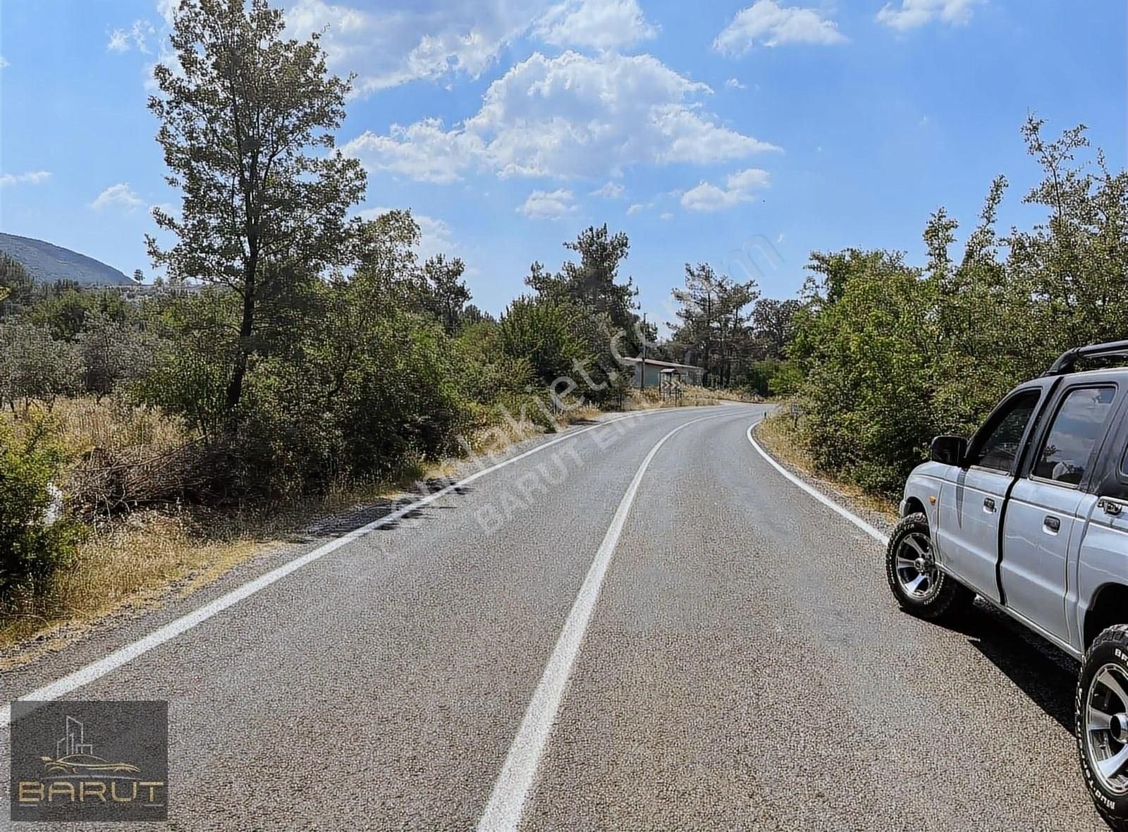 Menteşe Yerkesik Satılık Konut İmarlı Yerkesikte Asfalt Yol Cepheli 5781 Metrekare Arsa