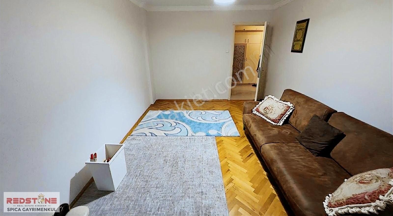 Karşıyaka Bahçelievler Satılık Daire Atılgan İnş Bahriye Üçok Caddede 4+1 Satılık 180M2 Daire