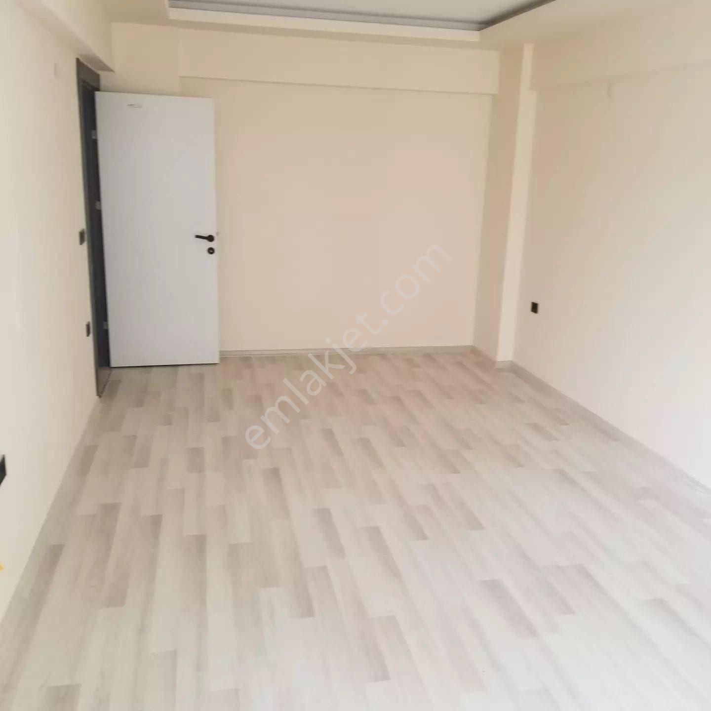 Söke Cumhuriyet Mh. Satılık 4+1 Çatı Dubleks Daire