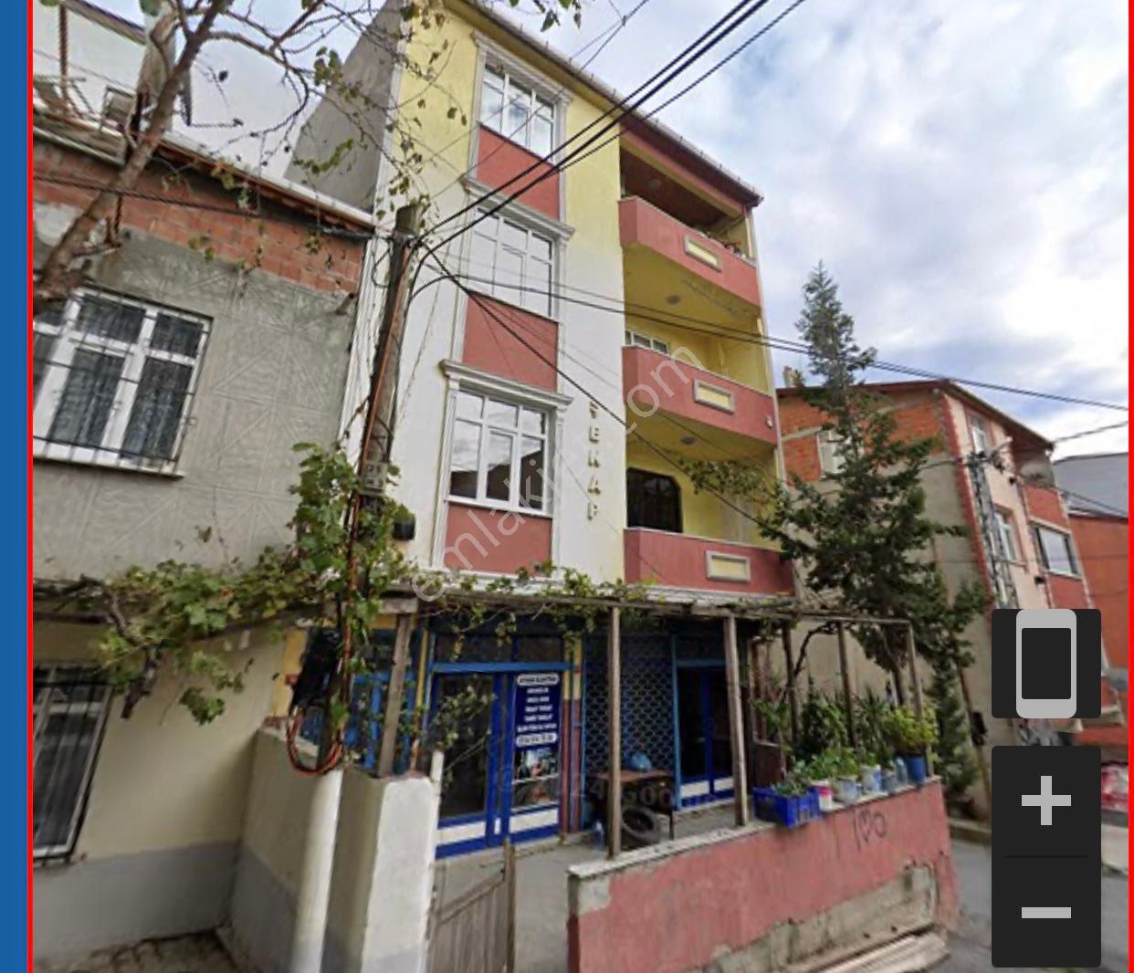 Arnavutköy Yunus Emre Satılık Bina Satılık müstakil bina merkezi konum ve kapalı otopark