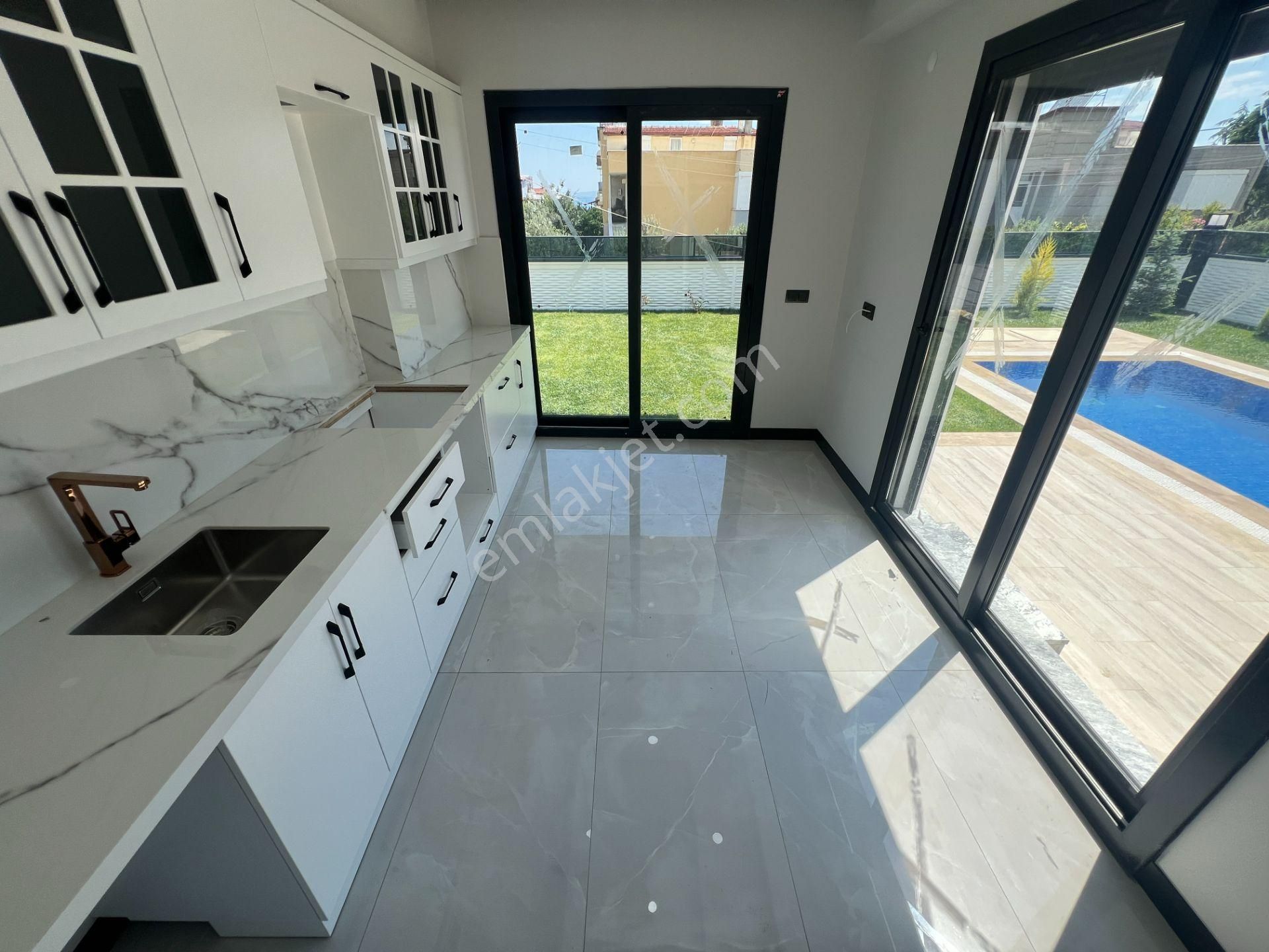 🩷cemre Emlaktan Güre Bölgesinde Satılık Deniz Manzaralı Sıfır Villa🩷 - Görsel 8