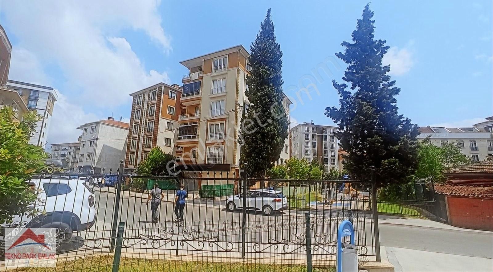 Pendik Kurtköy Satılık Daire KURTKÖY METRO DURAĞINA 300 MT AİLE APRT. 3+1 SATILIK İSKANLI