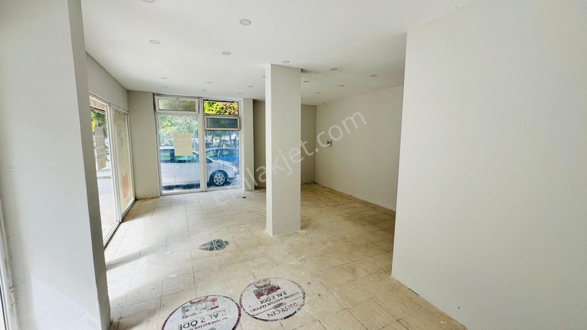 Buca Tıp Merkezi Yanında Merkezi Konumda Satılık Dükkan - Görsel 5