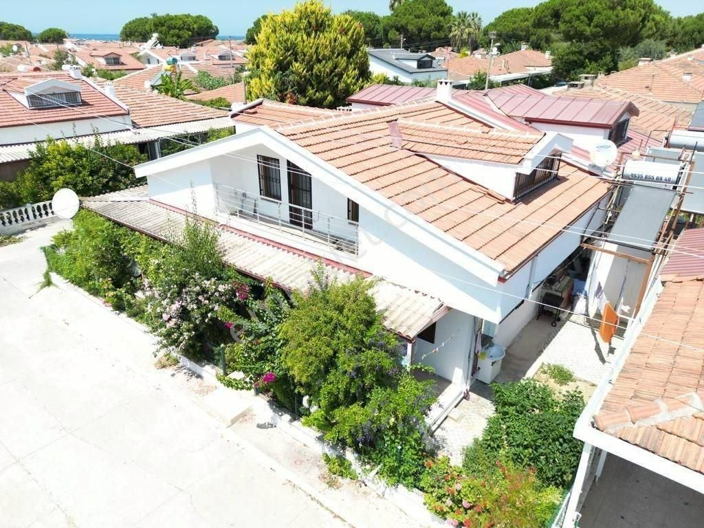 Kuşadası Kadıkalesi Satılık Villa Kuşadası Nazilli Sitesinde Plaja 300 Metre Yazlık