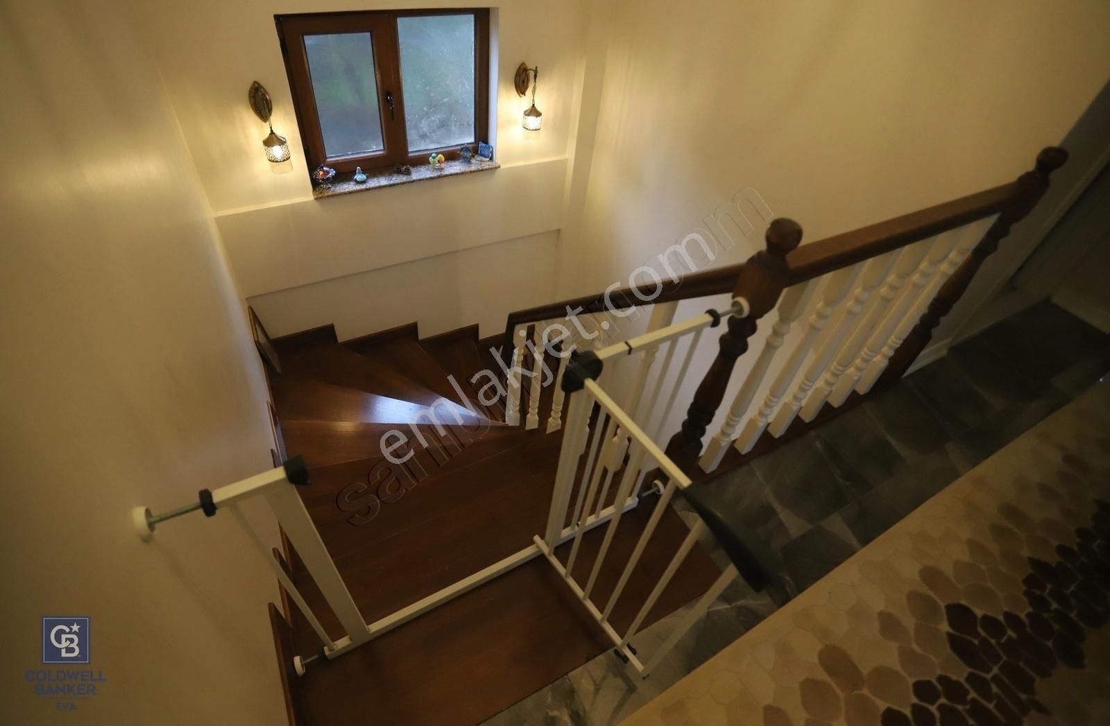 Serdivan İstiklal Kiralık Villa COLLDWELL BANKER EVA DAN MUHTEŞEM MANZARALI TRİPLEKS