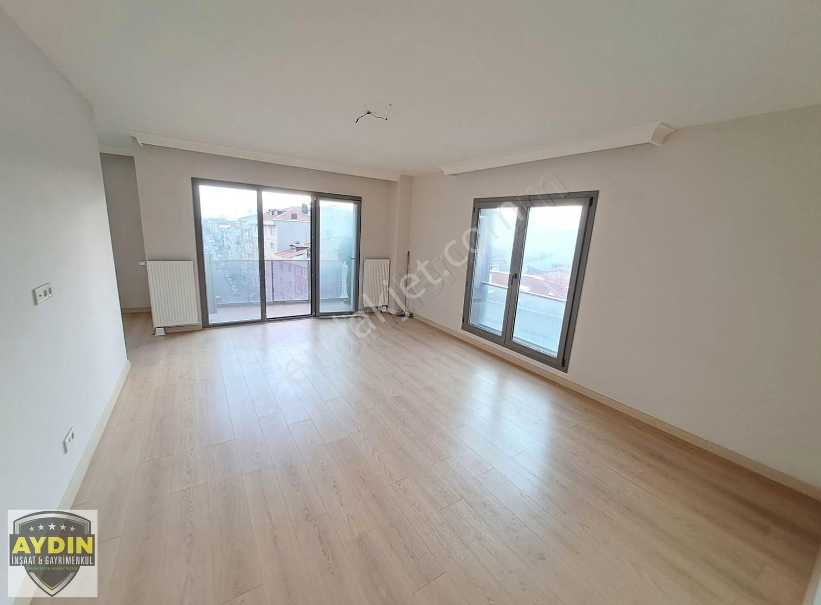 Sultangazi Uğur Mumcu Kiralık Daire AYDIN İNŞ. SİTE İÇİNDE 3+1 140M2 6.KAT LÜX OTOPARKLI DAİRE