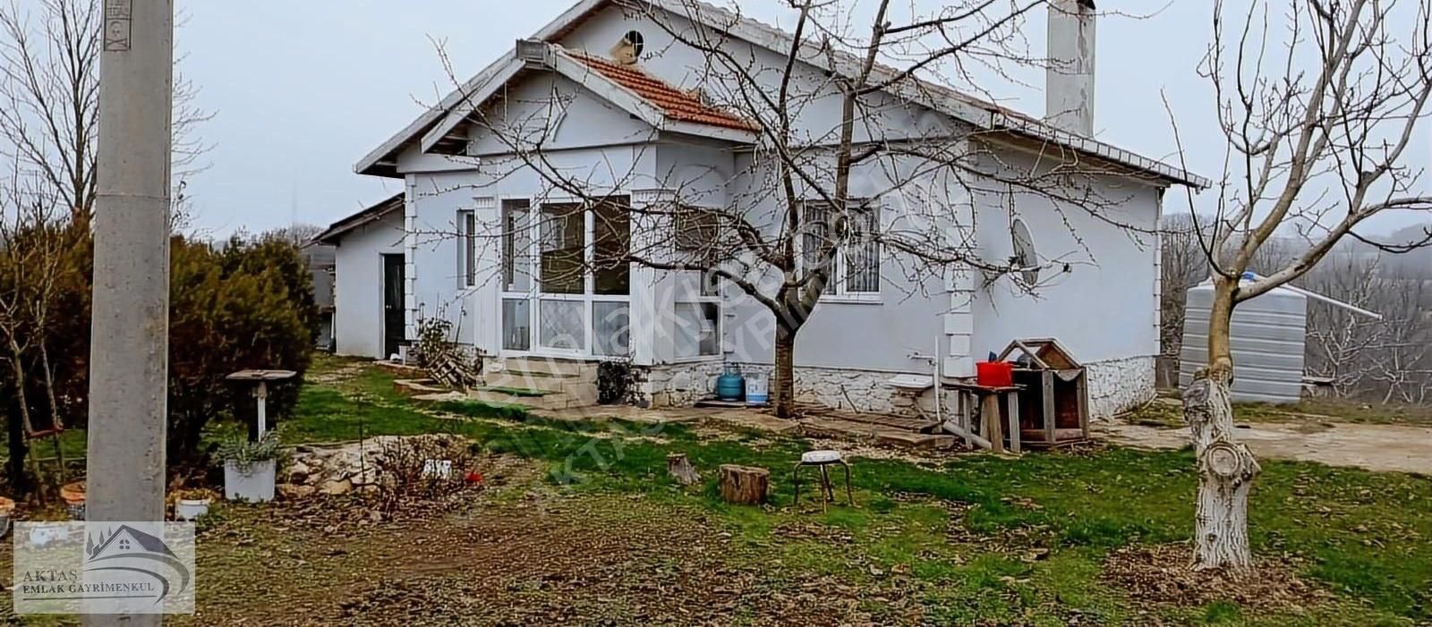 Vize Evrencik Köyü Satılık Çiftlik Evi KIRKLARELINDE SATILIK ÇİFTLIK EVİ